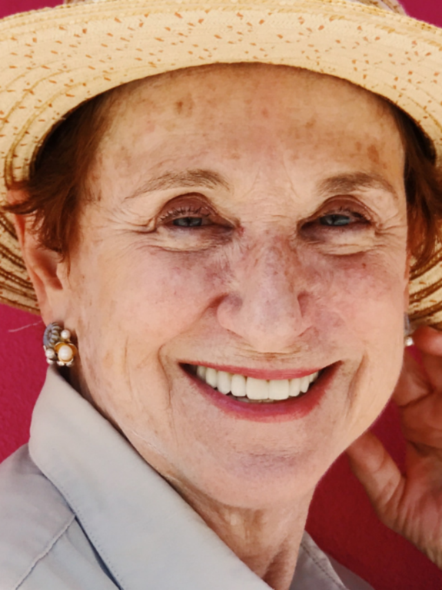 old lady wearing hat