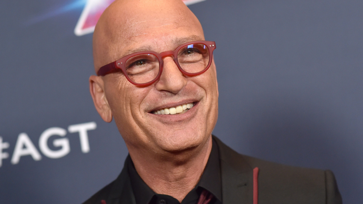 LOS ANGELES - SEP 17: Howie Mandel arrives for 'America's Got Talent' Finals on September 17, 2019 in Hollywood, CA.