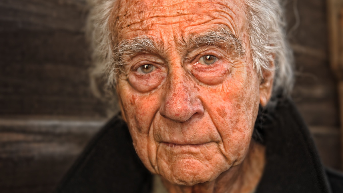 Very nice emotional portrait of a elderly man.