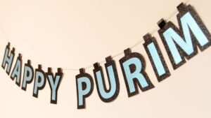 Happy Purim Banner – Free Template and Cut File.